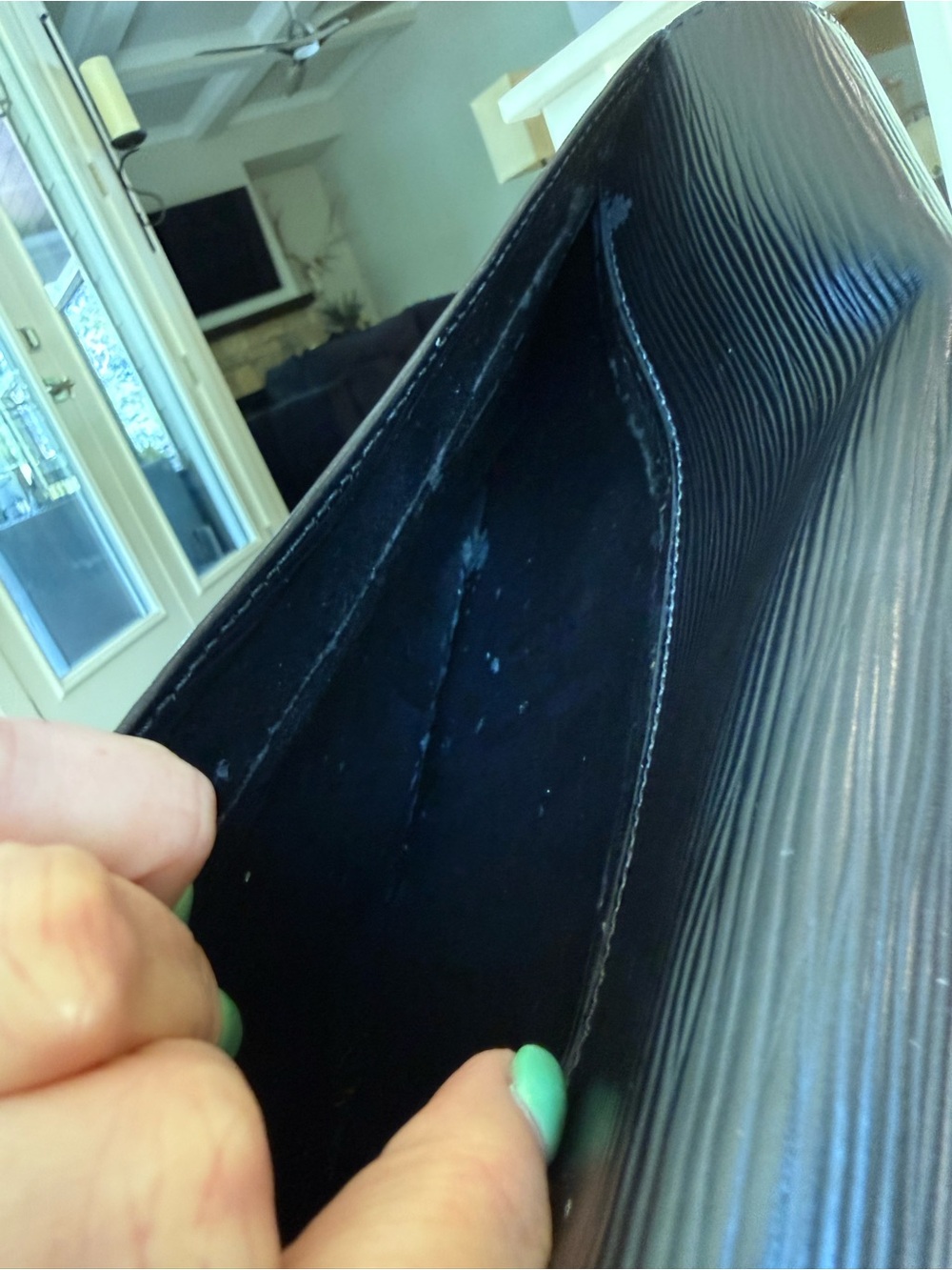 Louis Vuitton Black Epi Leather Envelope Clutch Bag - Picture 11 of 15